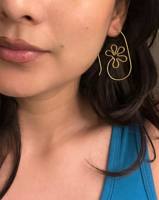 Bloom Loop Earrings (Anti Tarnish)