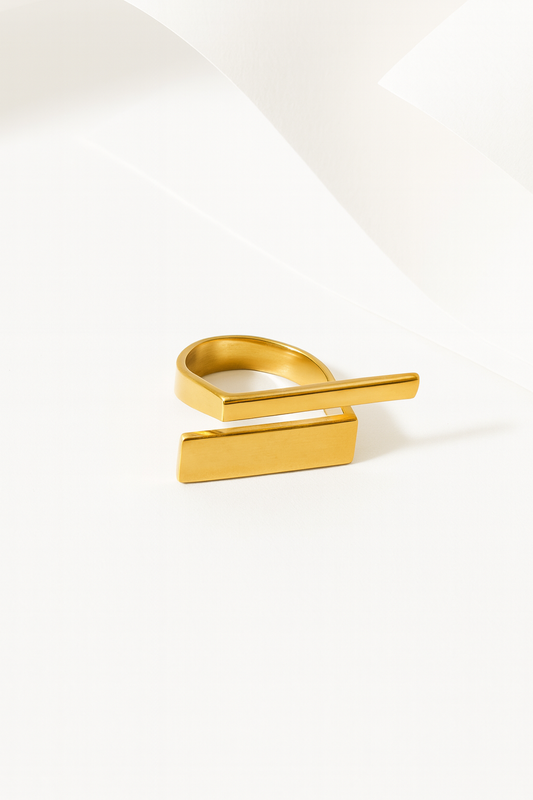 Golden Elegance Duo: Geometric Bar & Clasp Rings