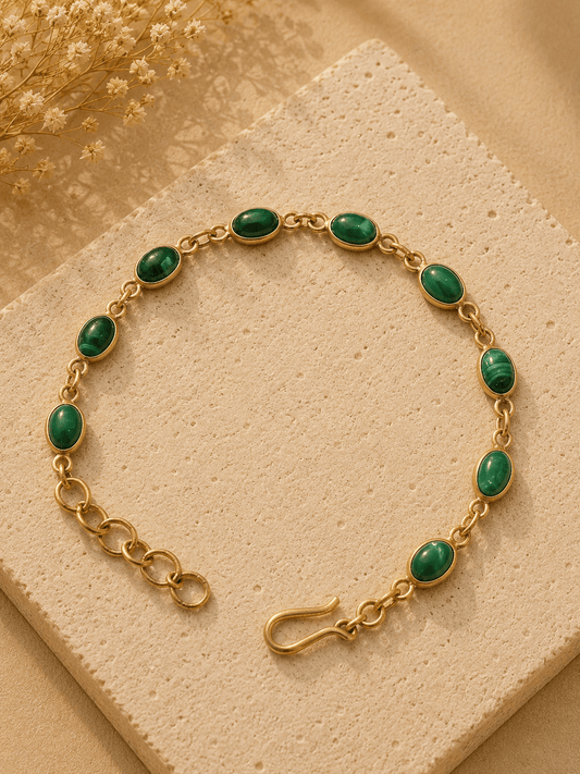 Naarya Jewels Green Onyx Natural gold gemstone Bracelet