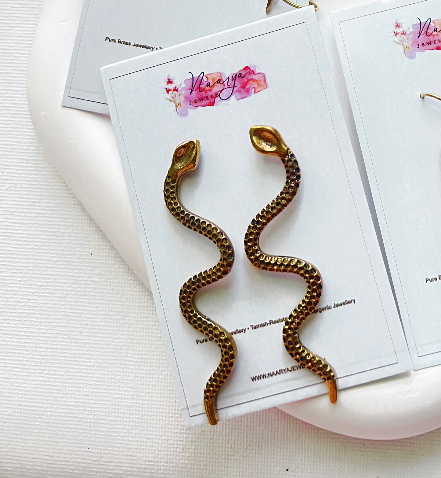 Charming Cobra Earrings (Anti Tarnish)