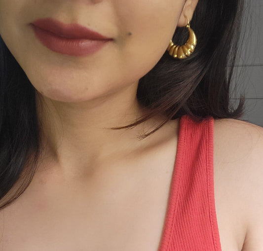 Demi Circle Gold Hoop Earrings (Anti Tarnish)