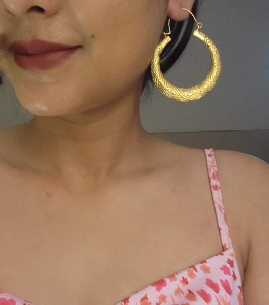 Tessera hand- etched pattern Brass Earring (Anti tarnish)