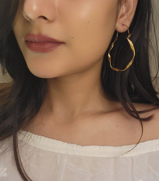 Twisted Gold Brass Hoop Earrings (Anti Tarnish)