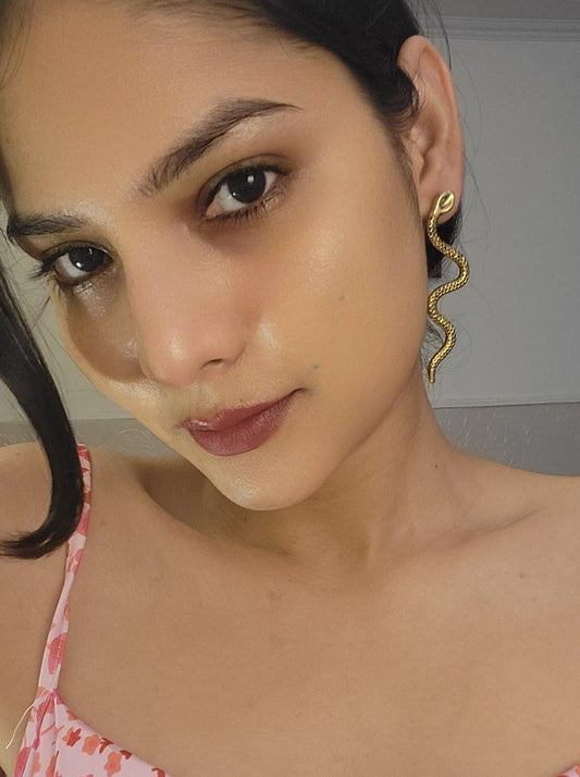 Charming Cobra Earrings (Anti Tarnish)