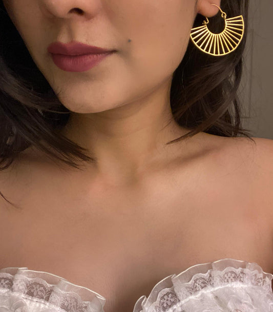 Linear Fan long Brass Earrings (Anti Tarnish)