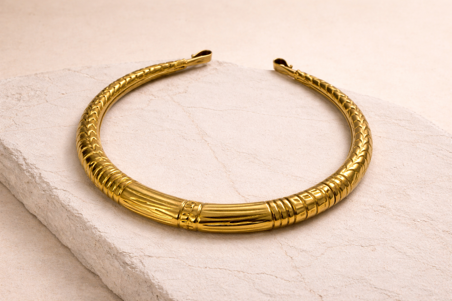 Ancient Embellished Necklace (Anti Tarnish)