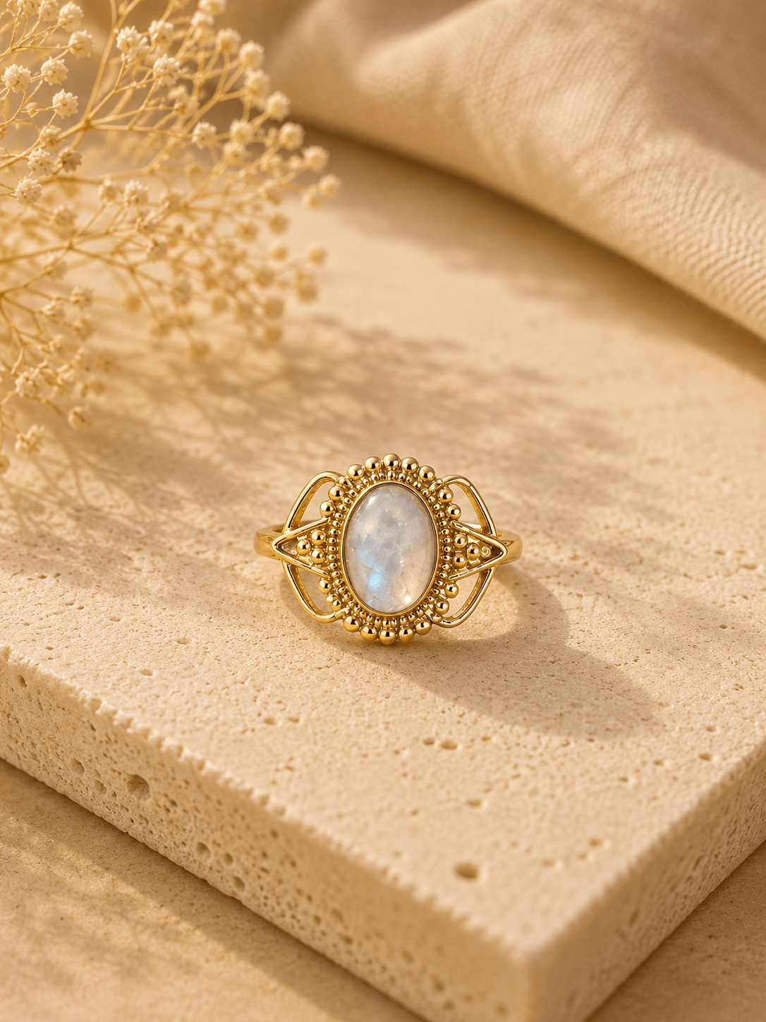 Naarya Jewels Moonstone / 12 Crimson Empress Ring