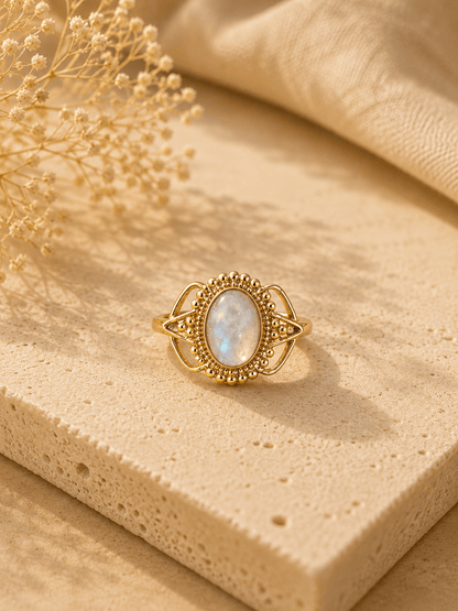 Naarya Jewels Moonstone / 12 Crimson Empress Ring