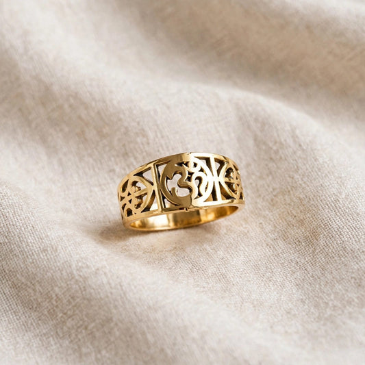 Naarya Jewels Aum Signet Ring