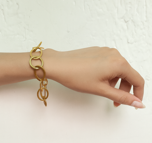 Interlinked Oval Statement Elira Brass Bracelet (Anti Tarnish)
