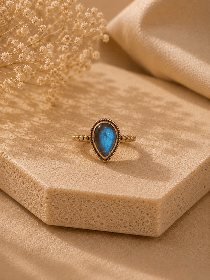 Naarya Jewels Labradorite / 12 Pear cut Gold stone  Ring