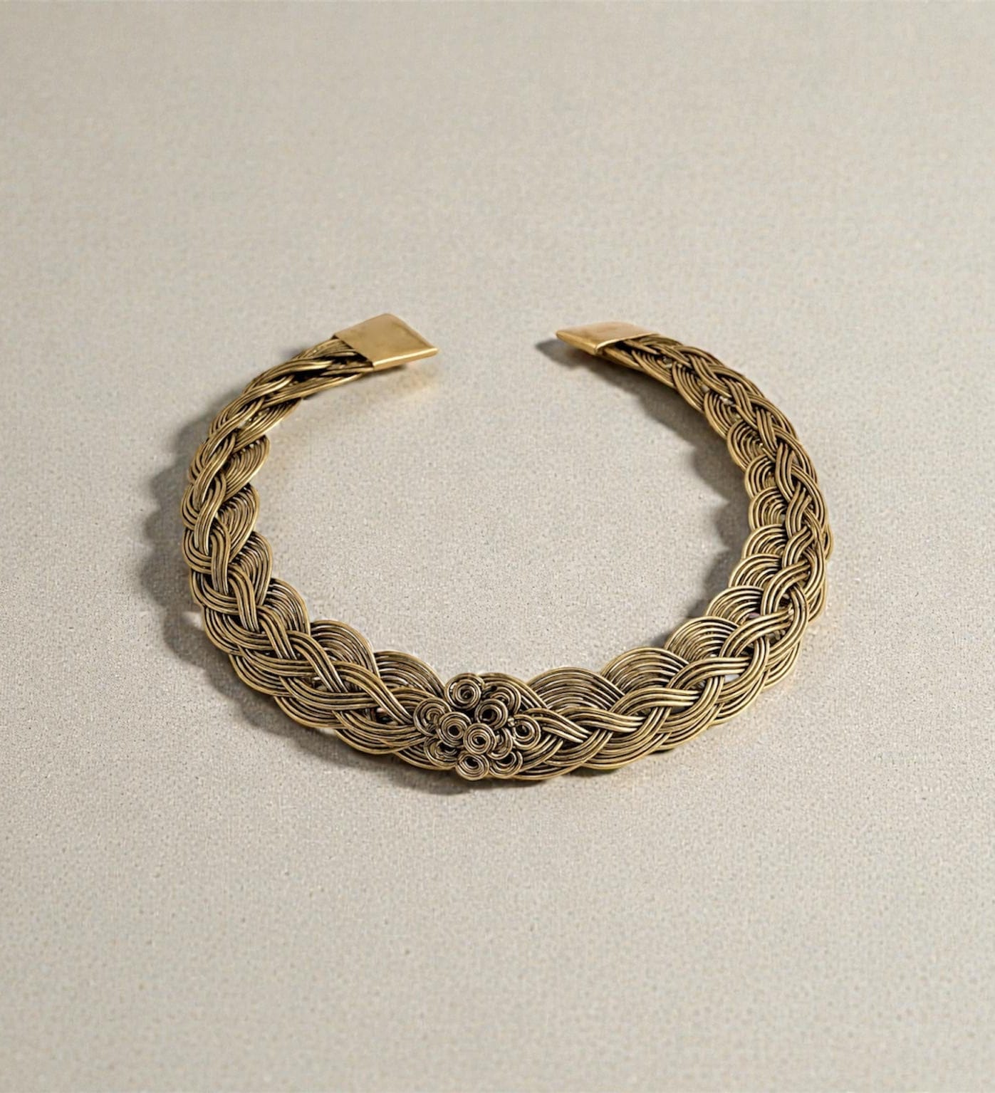 Naarya Jewels Antique Bloom Statement collar necklace (Anti Tarnish)