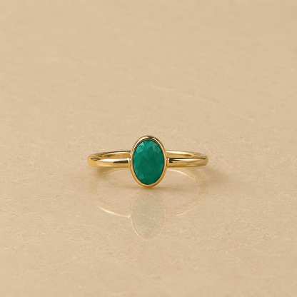 Naarya Jewels emerald / 12 Oval natural gemstone