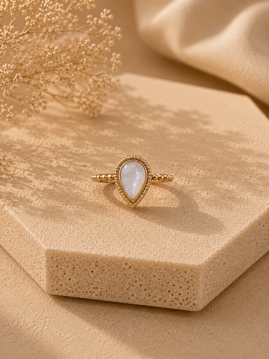 Naarya Jewels Moonstone / 12 Goldstone Pear cut Ring