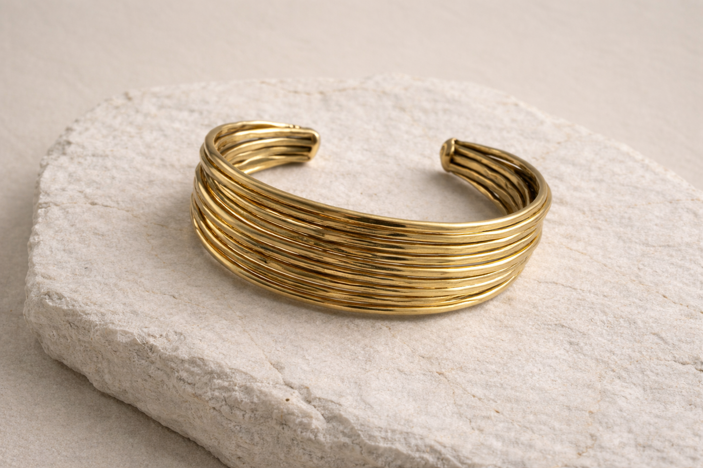 Handcrafted Horizon Bracelet (Anti Tarnish)