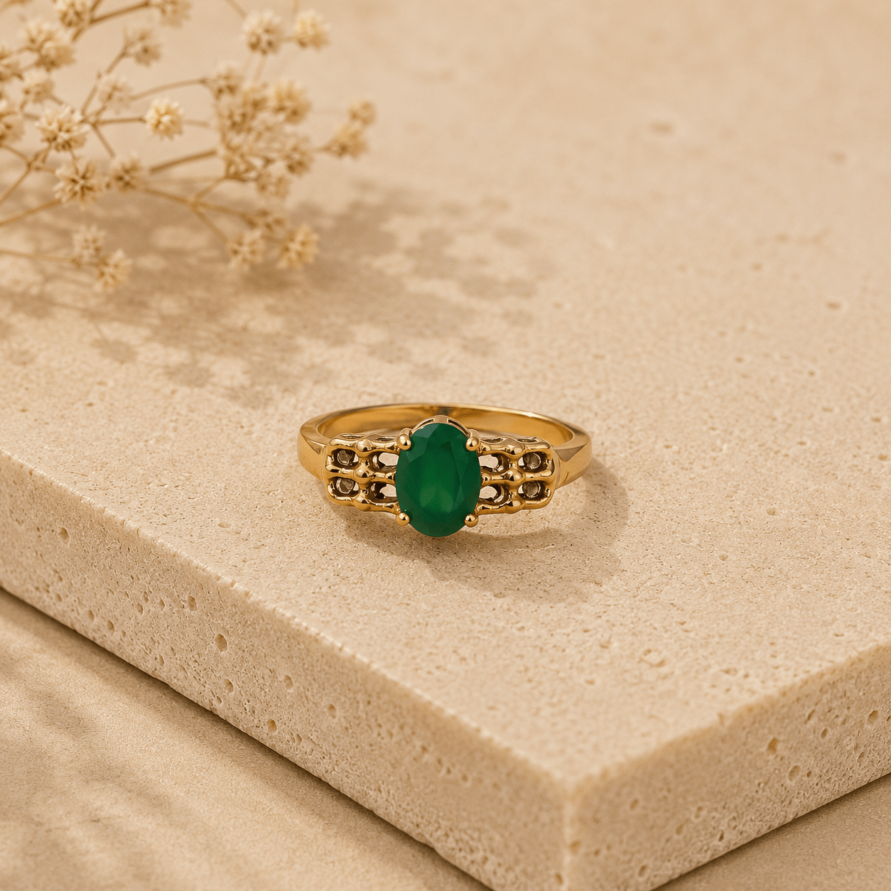 Naarya Jewels Emerald green / 10 Midnight Sapphire Filigree Ring