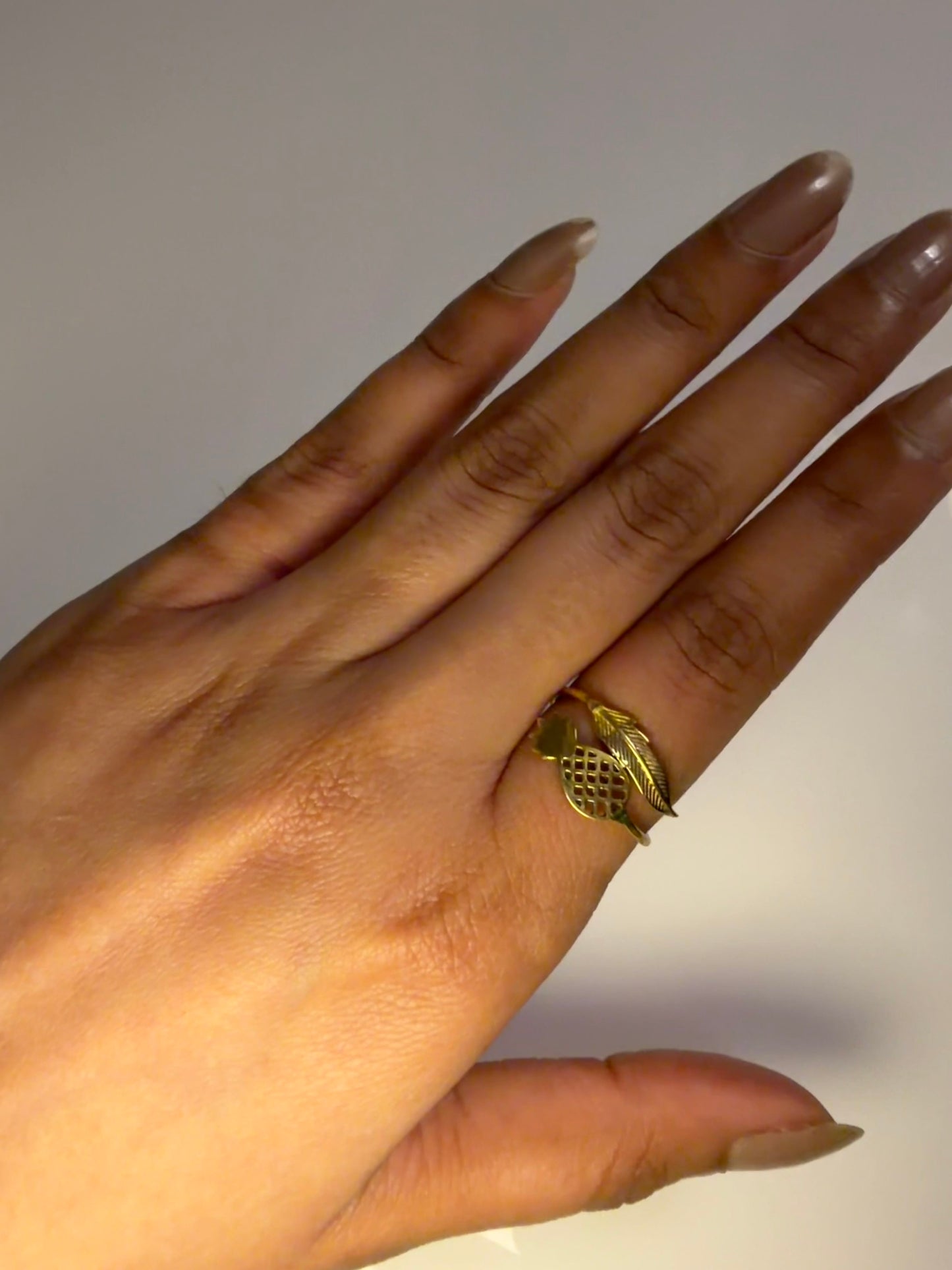 Naarya Jewels Paisley Leaf Ring