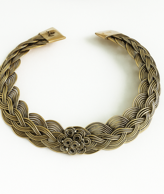 Naarya's Bloom Statement Choker