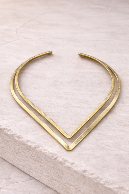 Naarya Power V Necklace