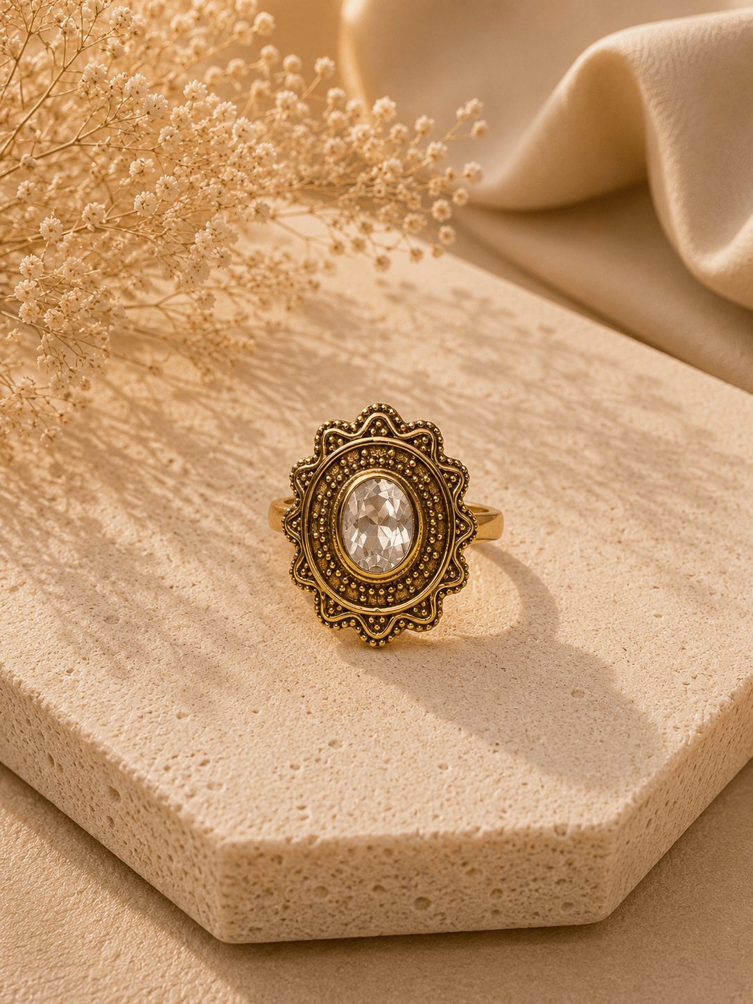 Naarya Jewels White Zircon / 12 Sunlit Statement Majesty Ring