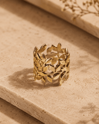 Naarya Jewels Leaf Vine Statement Ring (Anti Tarnish)