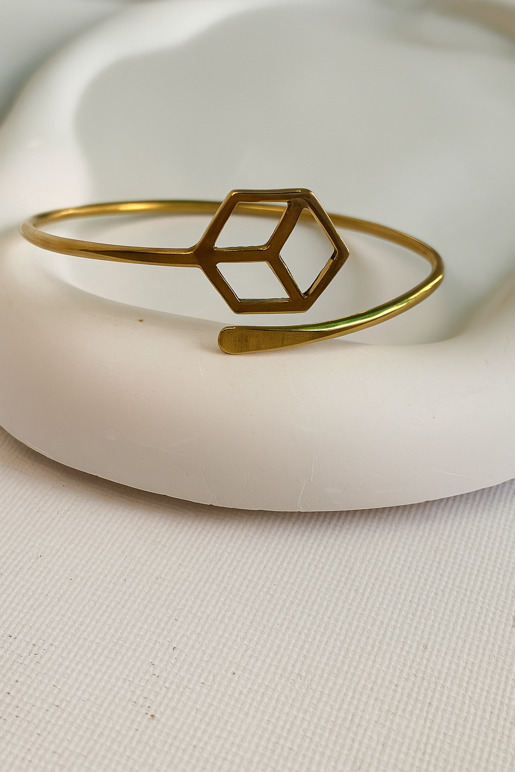 Geometric Cube Cuff (Anti Tarnish)