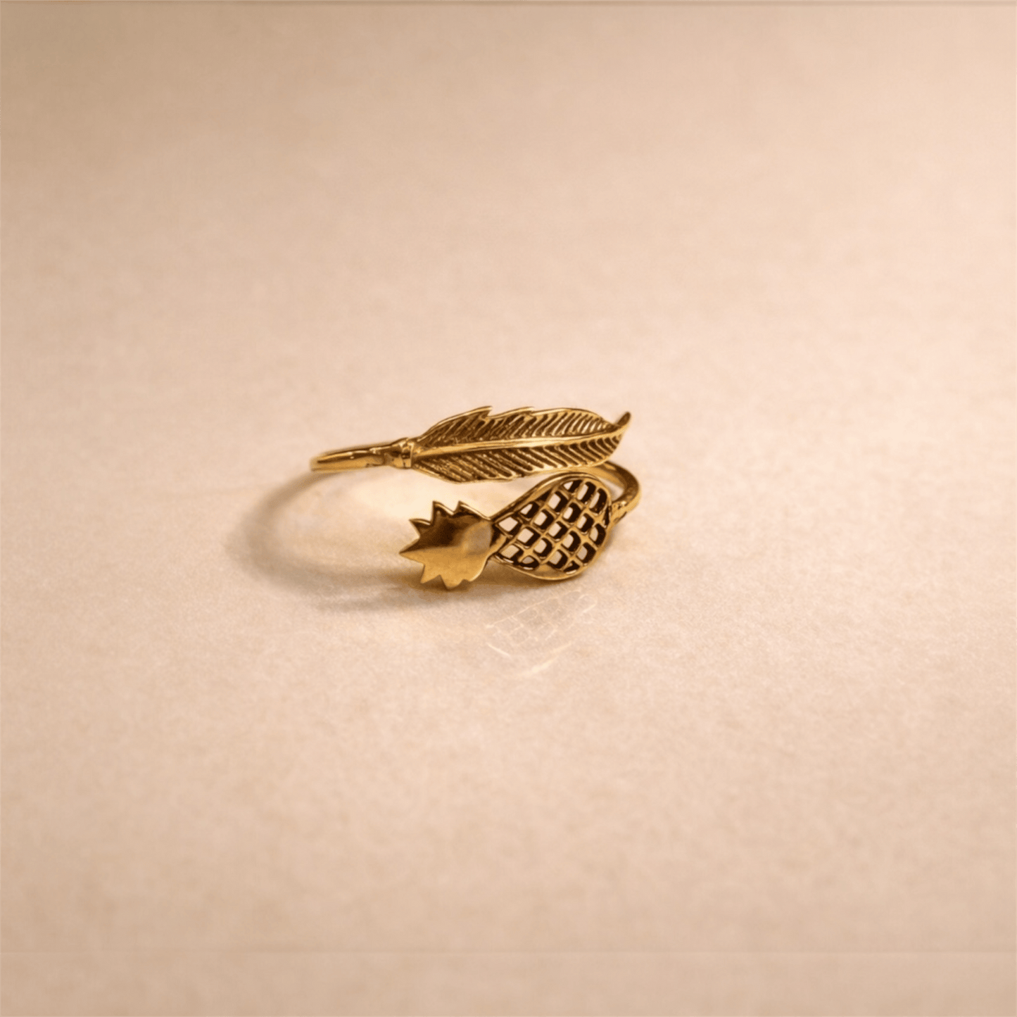 Naarya Jewels Paisley Leaf Ring
