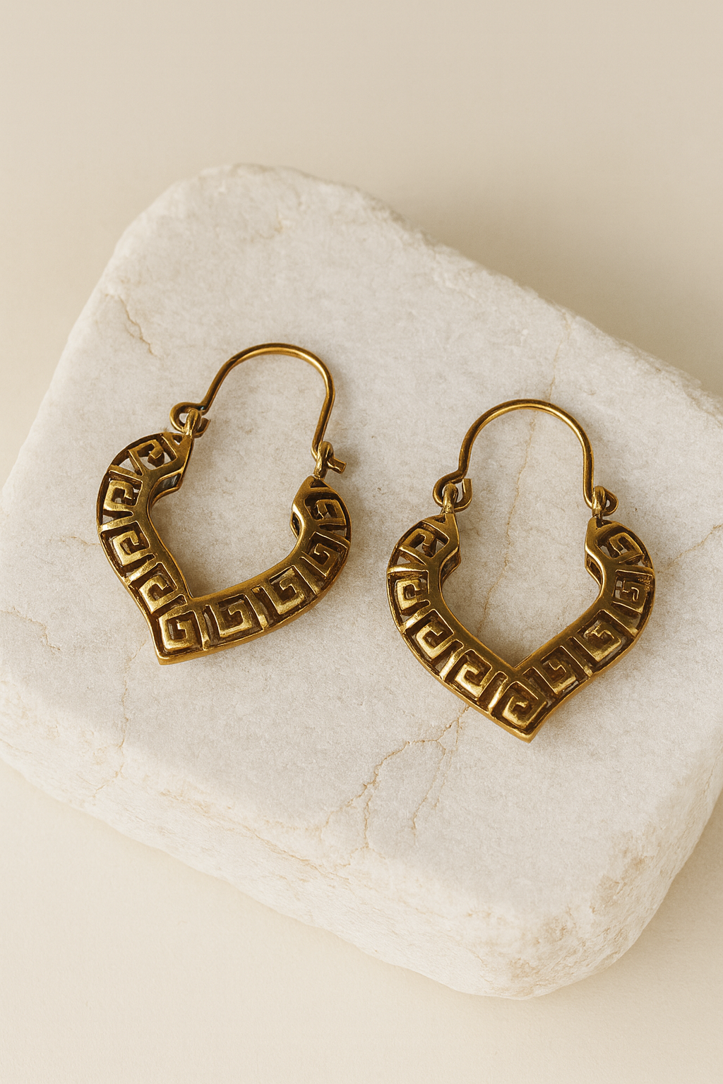 Golden Petal Frame Earrings (Anti Tarnish)
