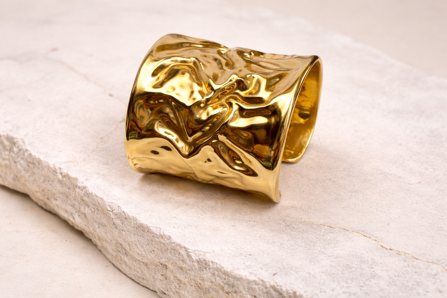 Aurora Molten Cuff Bracelet (Anti Tarnish)