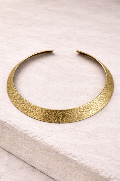 Regalia Engraved Collar Necklace