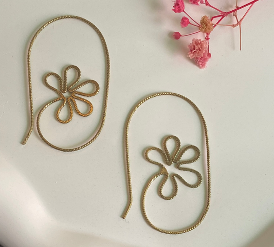 Bloom Loop Earrings (Anti Tarnish)