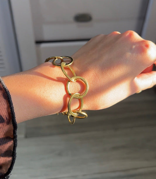 Interlinked Oval Statement Elira Brass Bracelet (Anti Tarnish)