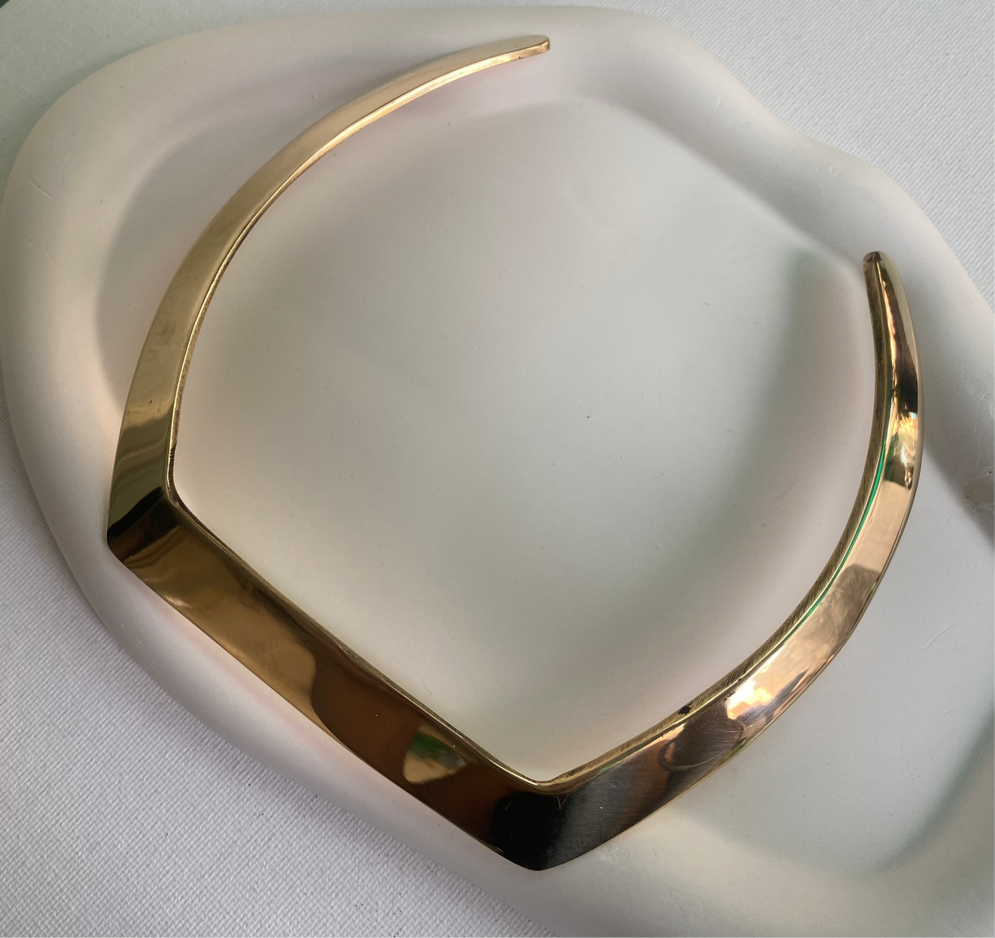 Sculpted Angular Collar Necklace( Anti Tarnish)