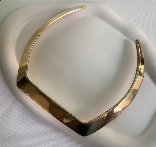 Sculpted Angular Collar Necklace( Anti Tarnish)