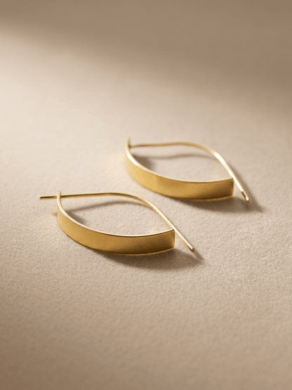 Naarya Jewels Arc Noir Hoops (Anti Tarnish)