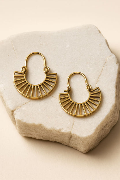 Linear Fan Short Brass Earrings
