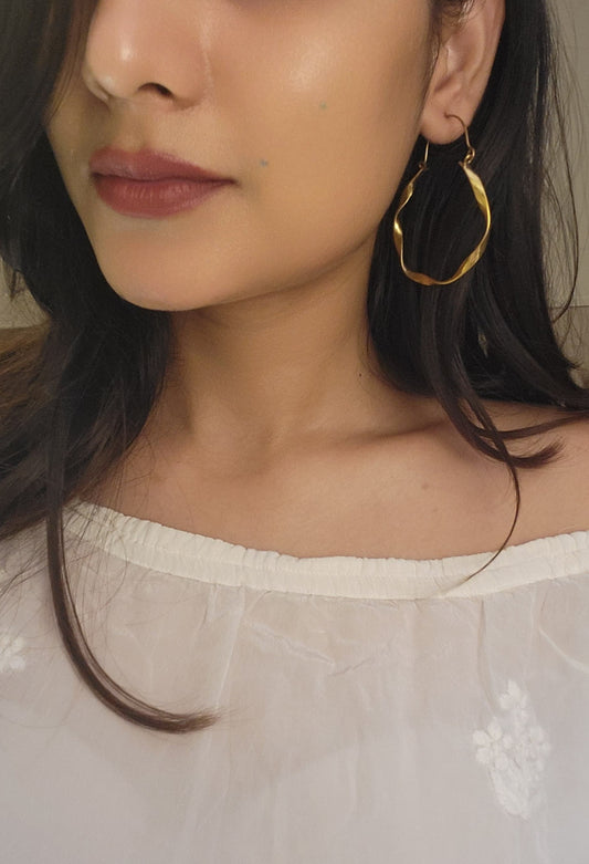 Twisted Gold Brass Hoop Earrings (Anti Tarnish)